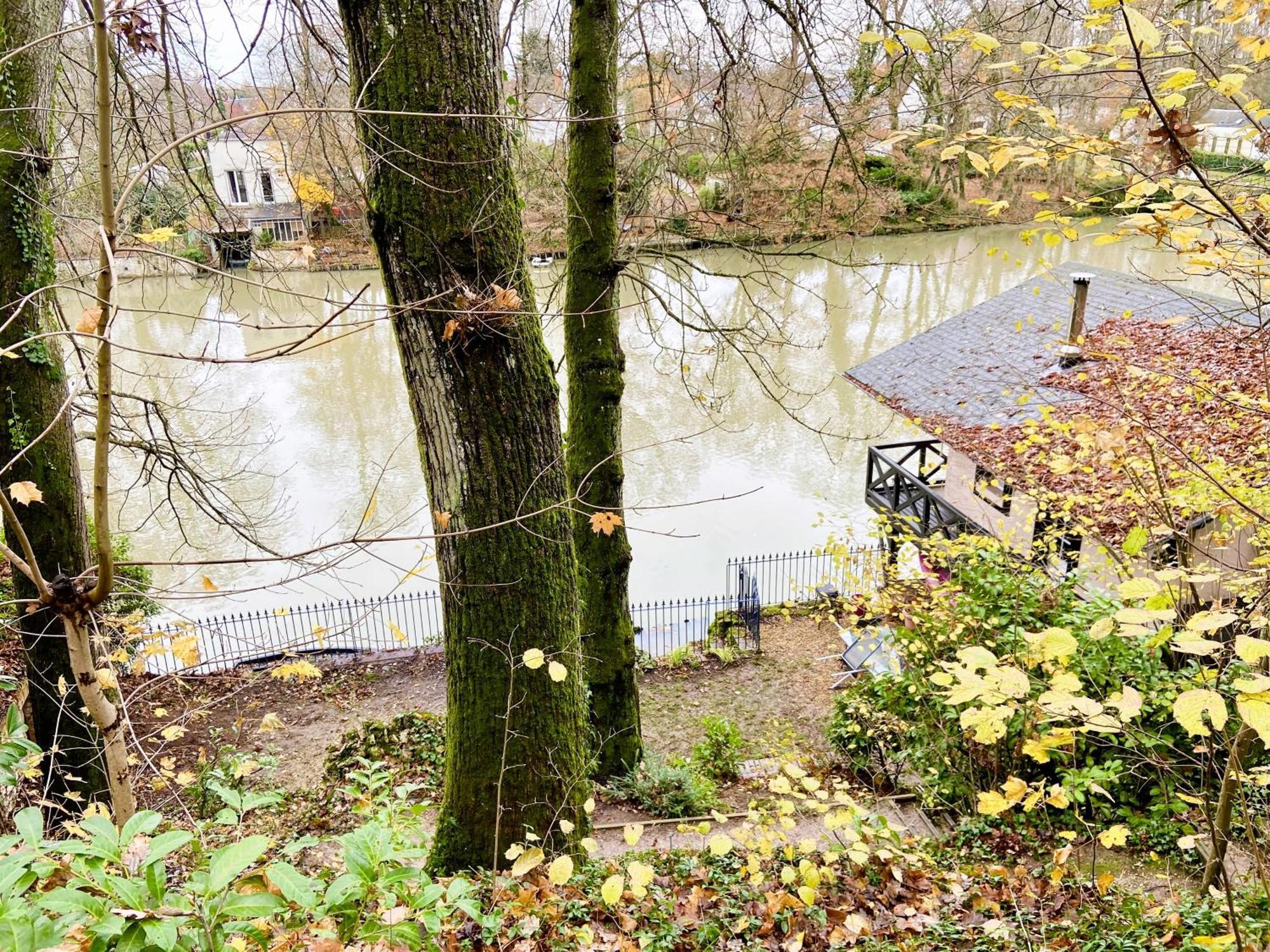 Le Chalet Bucolique Au Bord De L'Eau Olivet  Zewnętrze zdjęcie