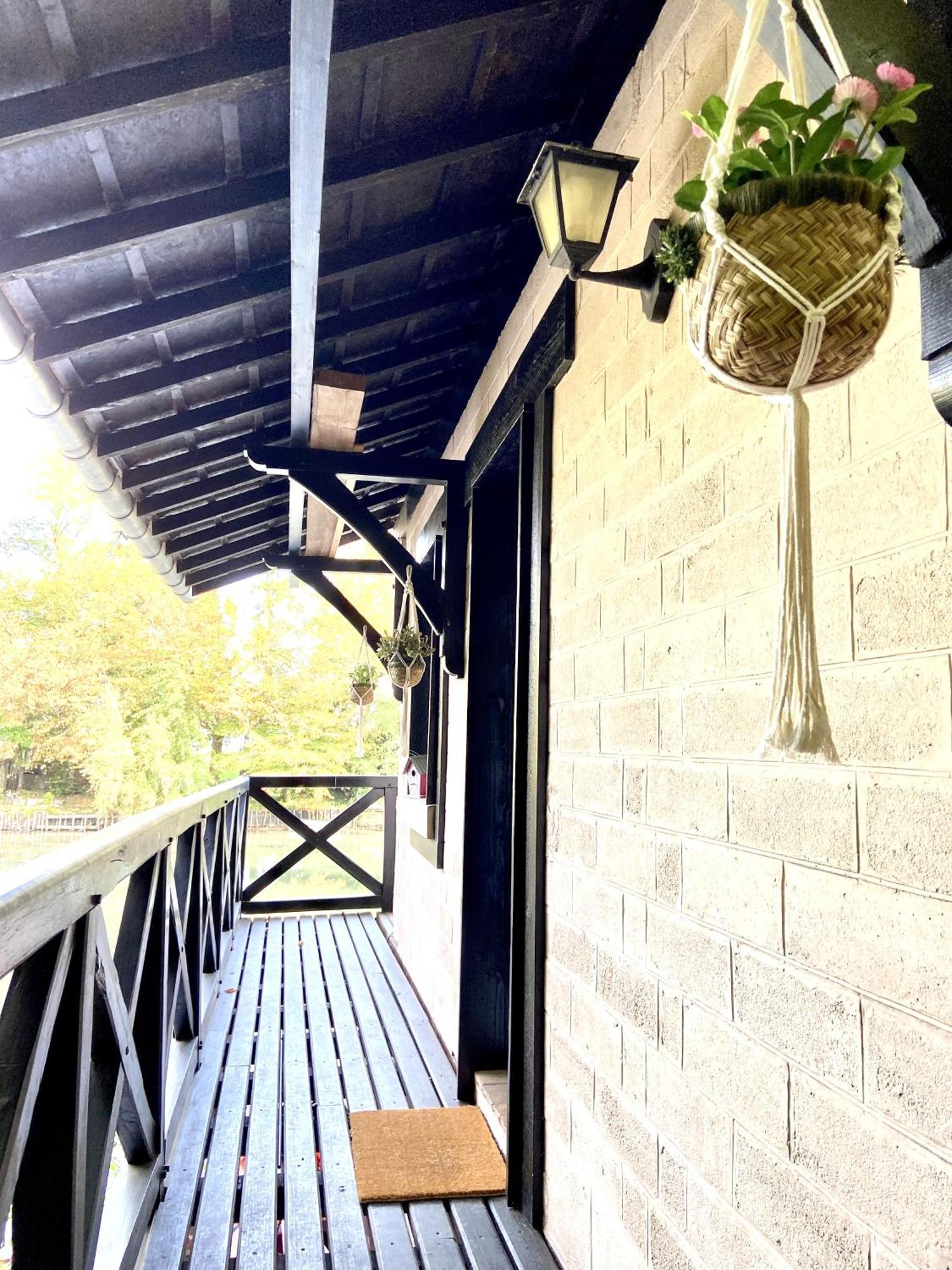 Le Chalet Bucolique Au Bord De L'Eau Olivet  Zewnętrze zdjęcie