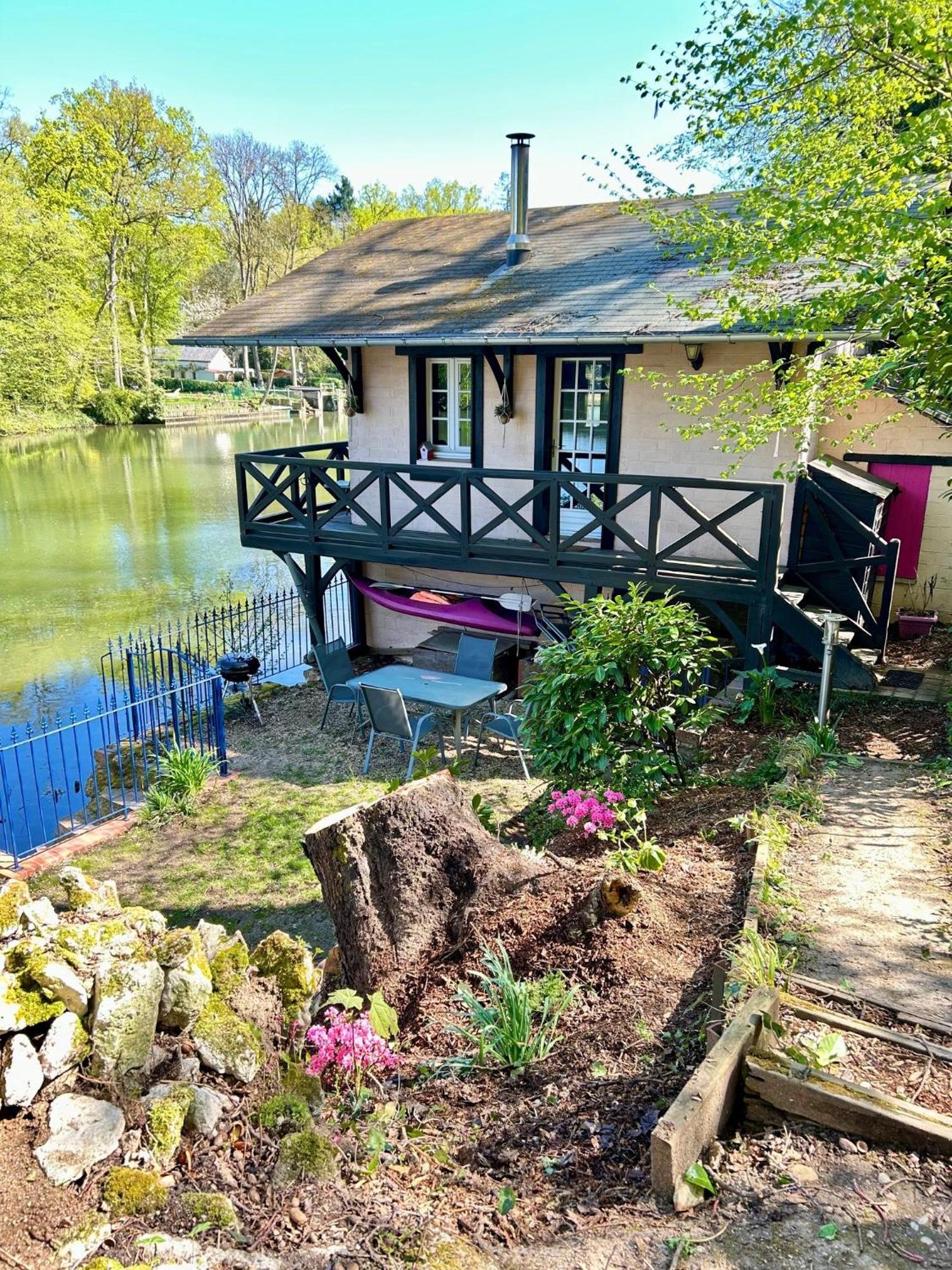 Le Chalet Bucolique Au Bord De L'Eau Olivet  Zewnętrze zdjęcie