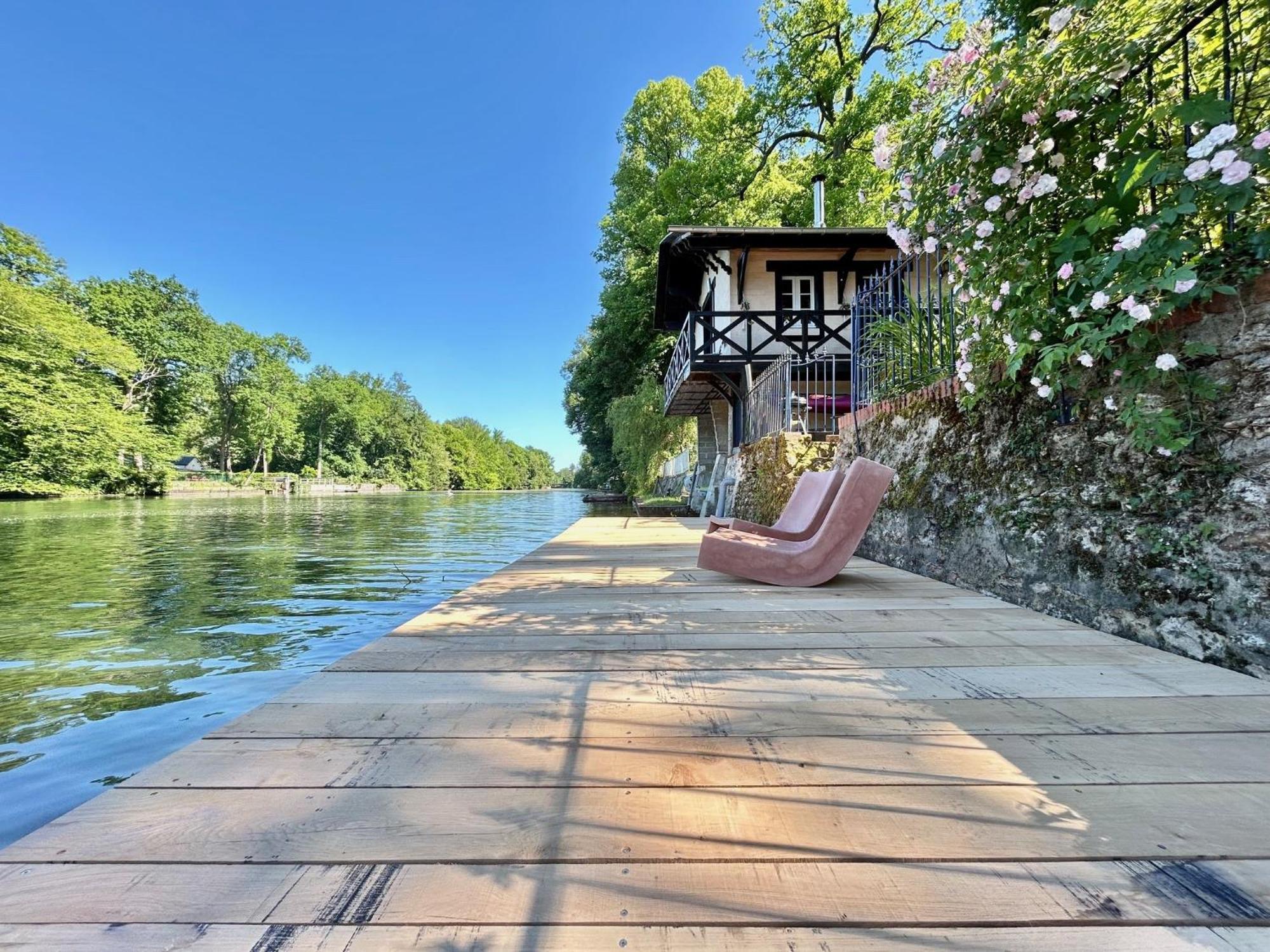 Le Chalet Bucolique Au Bord De L'Eau Olivet  Zewnętrze zdjęcie