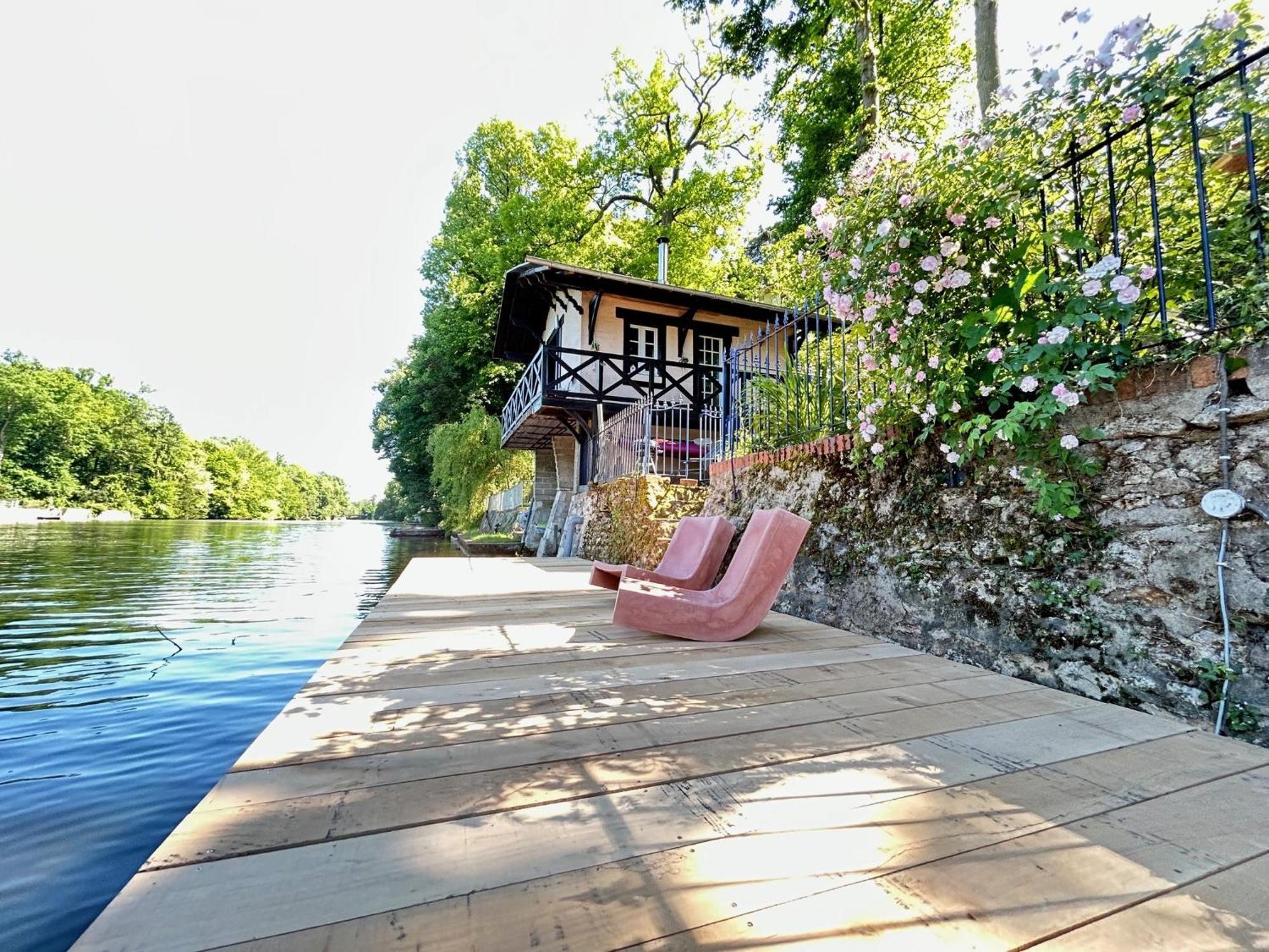 Le Chalet Bucolique Au Bord De L'Eau Olivet  Zewnętrze zdjęcie